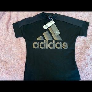 BRAND NEW - Adidas Short Sleeve T-Shirt